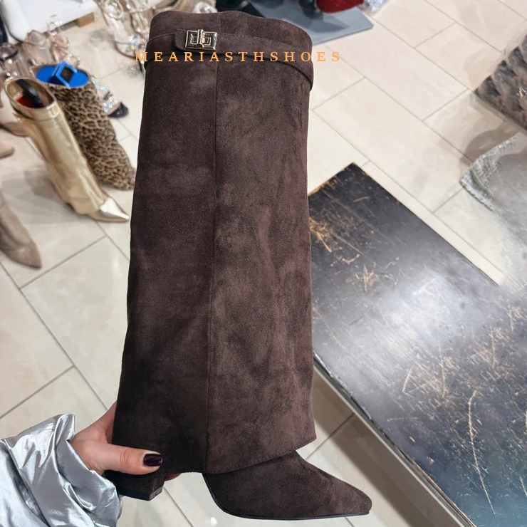Street Fashion Winter 2025 - รองเท้าบูทส้นหนาทรงสูงถึงเข่า ปลายแหลม หนัง PU สีดำ สำหรับผู้หญิง