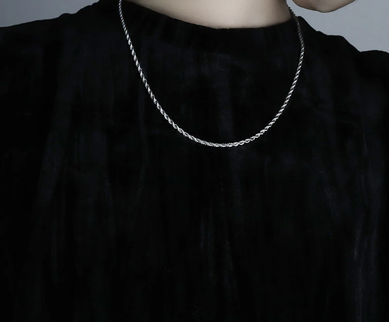 Street Fashion Guys - สร้อยคอเชือกเกลียวบางขัดเงาสำหรับผู้ชาย ทำจากสแตนเลส 316L สไตล์มินิมอล เรียบง่าย เหมาะสำหรับใส่เป็นเลเยอร์