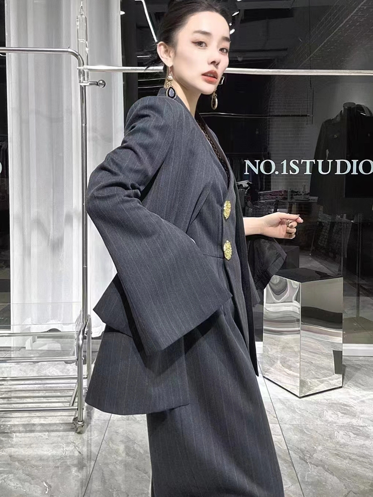 Superaen 2023ชุดเดรสคอวีลายแถบ - Street Fashion Korean บทวิจารณ์และราคา