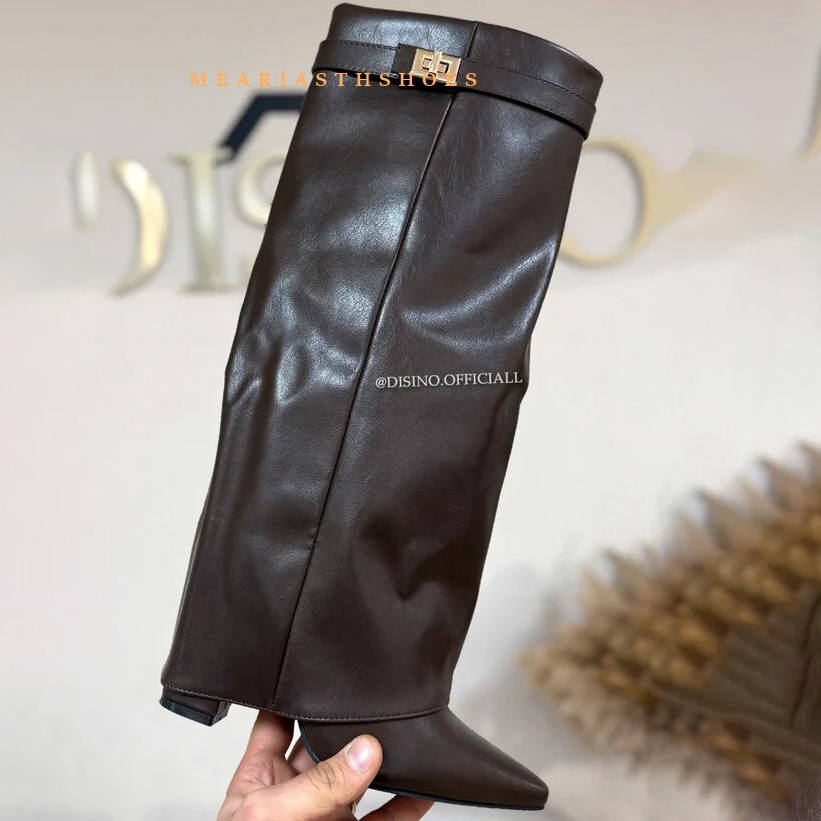 รองเท้าบูทส้นหนาทรงสูงถึงเข่า  - Street Fashion Winter 2025 บทวิจารณ์และราคา