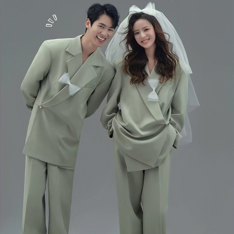 ชุดถ่ายภาพคู่รักแฟชั่นใหม่ปี 2 - Street Fashion Magazines บทวิจารณ์และราคา