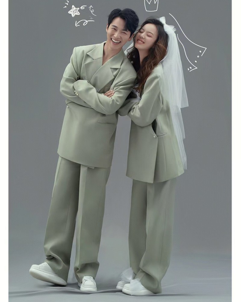 ชุดถ่ายภาพคู่รักแฟชั่นใหม่ปี 2 - Street Fashion Magazines บทวิจารณ์และราคา